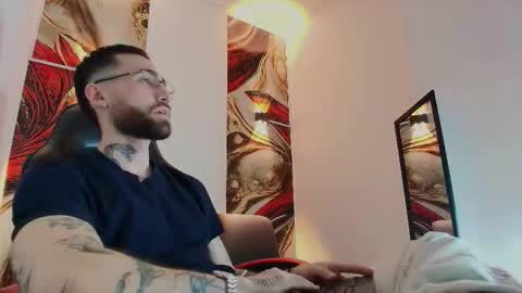 Snapshot of luke_davis01 chatting on 2, 12, 2025 LUKE online show from 2, 12, 2025