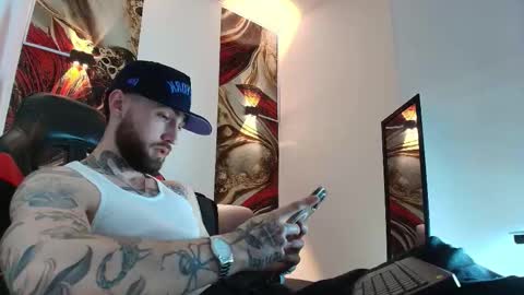 Snapshot of luke_davis01 chatting on 7, 1, 2026 LUKE online show from 7, 1, 2026