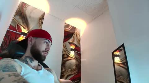 Snapshot of luke_davis01 chatting on 8, 1, 2026 LUKE online show from 8, 1, 2026