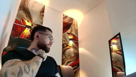 Snapshot of luke_davis01 chatting on 19, 3, 2026 LUKE online show from 19, 3, 2026