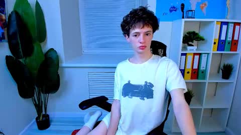 Snapshot of luke_sweet chatting on 19, 1, 2026 Luke online show from 19, 1, 2026