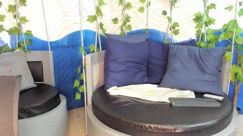 Luke Crews online show from 13, 2, 2025