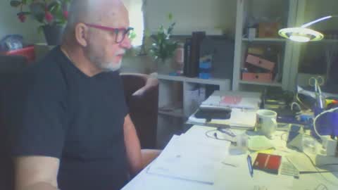 Snapshot of luley58 chatting on 5, 5, 2026 luley58 online show from 5, 5, 2026
