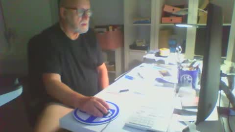 Snapshot of luley58 chatting on 1, 6, 2026 luley58 online show from 1, 6, 2026