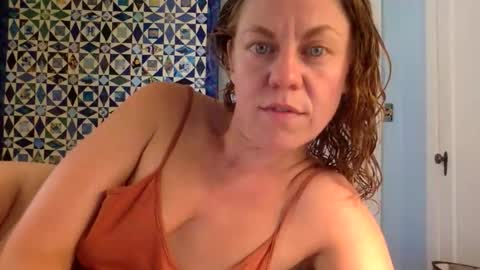 Snapshot of lullabyofbroadway chatting on 23, 5, 2026 lullabyofbroadway online show from 23, 5, 2026