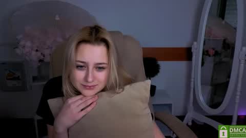 Lily online show from 4, 2, 2026