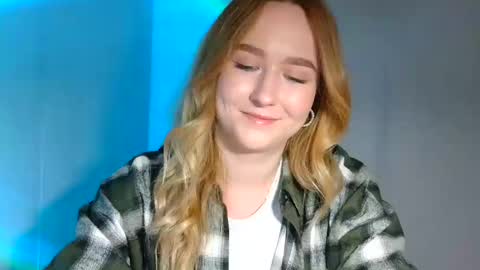 Snapshot of lulu_baby1 chatting on 7, 3, 2025 Lulu Baby18 online show from 7, 3, 2025