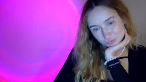 Snapshot of lulu_baby1 chatting on 17, 9, 2025 Lulu Baby18 online show from 17, 9, 2025