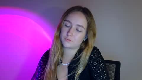 Snapshot of lulu_baby1 chatting on 7, 10, 2025 Lulu Baby18 online show from 7, 10, 2025