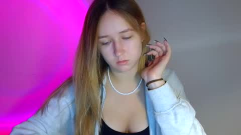 Lulu Baby18 online show from 1, 11, 2025