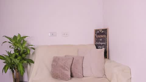 LULU online show from 28, 1, 2025