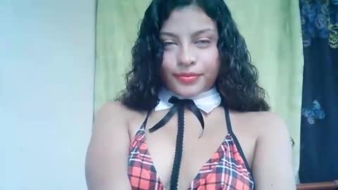 luluupeach69 online show from 29, 10, 2025