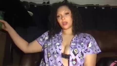 Snapshot of luluvalenttine chatting on 13, 3, 2026 LuLu Valenttine Hot Sexy HawaiianCape Verde online show from 13, 3, 2026