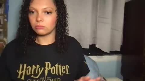 Snapshot of luluvalenttine chatting on 18, 3, 2026 LuLu Valenttine Hot Sexy HawaiianCape Verde online show from 18, 3, 2026