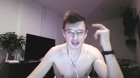 Andrew independent model 2000-0000 CET daily online show from 29, 6, 2026