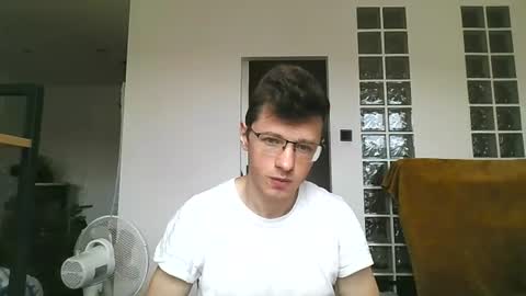 Andrew independent model 2000-0000 CET daily online show from 3, 7, 2026