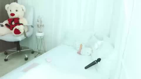 Snapshot of lun25apaixonad chatting on 17, 3, 2026 lun25apaixonad online show from 17, 3, 2026