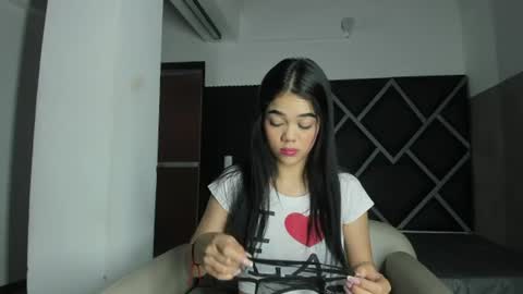 Snapshot of luna__02 chatting on 5, 7, 2026 Luna online show from 5, 7, 2026