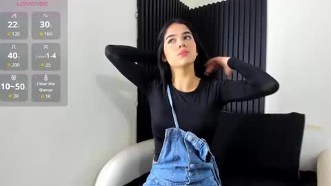 Snapshot of luna__02 chatting on 10, 7, 2026 Luna online show from 10, 7, 2026