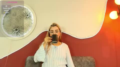 luna__velvet online show from 6, 3, 2026