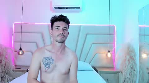 luna_and_axell online show from 23, 7, 2026
