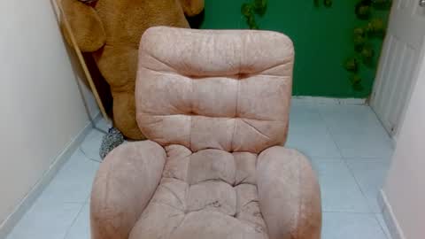 luna_bella882689 online show from 25, 6, 2026