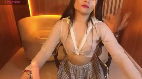 Snapshot of luna_benz_tx chatting on 11, 6, 2026 Follow me.. Live 1430 to 2100 online show from 11, 6, 2026