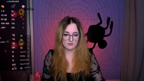 Snapshot of luna_berryy chatting on 24, 10, 2025 luna_berryy online show from 24, 10, 2025