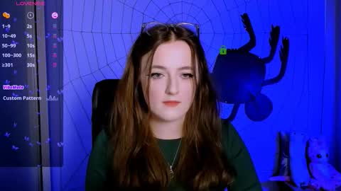 luna_berryy online show from 29, 10, 2025