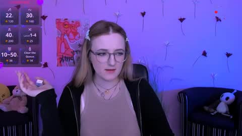 luna_berryy online show from 2, 5, 2026