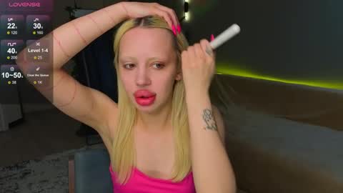luna_beverly online show from 10, 5, 2026
