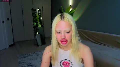 luna_beverly online show from 14, 6, 2026