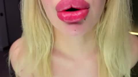 luna_beverly online show from 17, 6, 2026