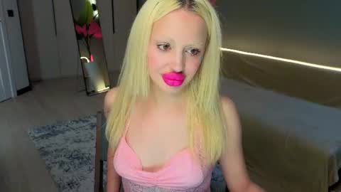 luna_beverly online show from 26, 6, 2026