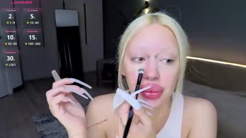 luna_beverly online show from 22, 7, 2026