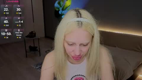 luna_beverly online show from 5, 8, 2026