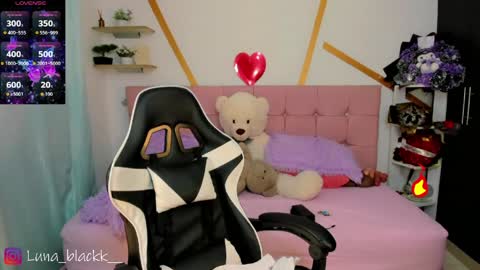 Luna online show from 26, 4, 2026