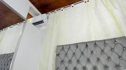 Luna Eva online show from 10, 2, 2025