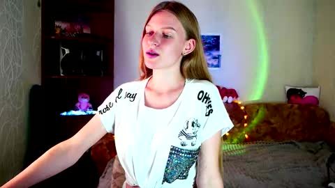 luna_evan online show from 7, 10, 2025