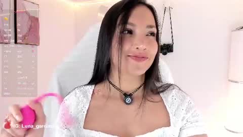   online show from 9, 6, 2026