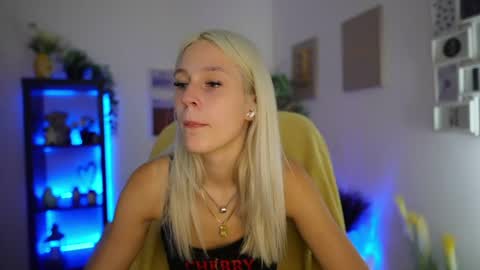 luna_grace18 online show from 9, 7, 2026