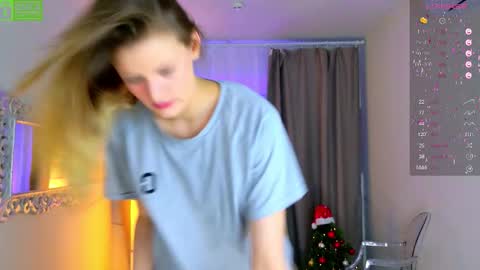 Snapshot of luna_helga chatting on 17, 12, 2025 Luna online show from 17, 12, 2025