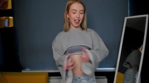 Snapshot of luna_helles chatting on 19, 2, 2026 Elizabeth online show from 19, 2, 2026