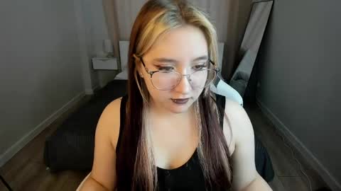 Luna Host online show from 16, 4, 2026