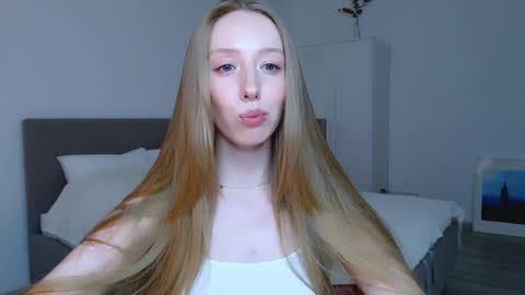 Luna online show from 15, 1, 2025