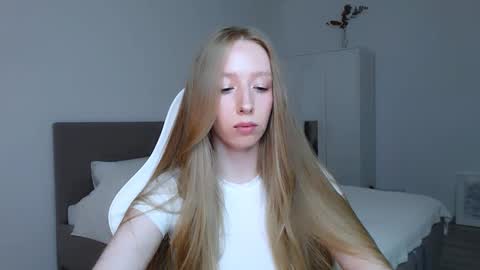 Luna online show from 24, 9, 2025