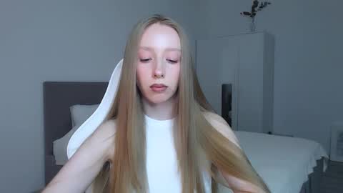 Luna online show from 6, 10, 2025