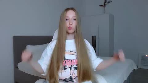 Luna online show from 12, 10, 2025