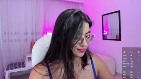 Snapshot of luna_jonnes1 chatting on 5, 6, 2026 Luna online show from 5, 6, 2026
