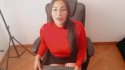 Snapshot of luna_lgomez chatting on 12, 5, 2026 luna online show from 12, 5, 2026